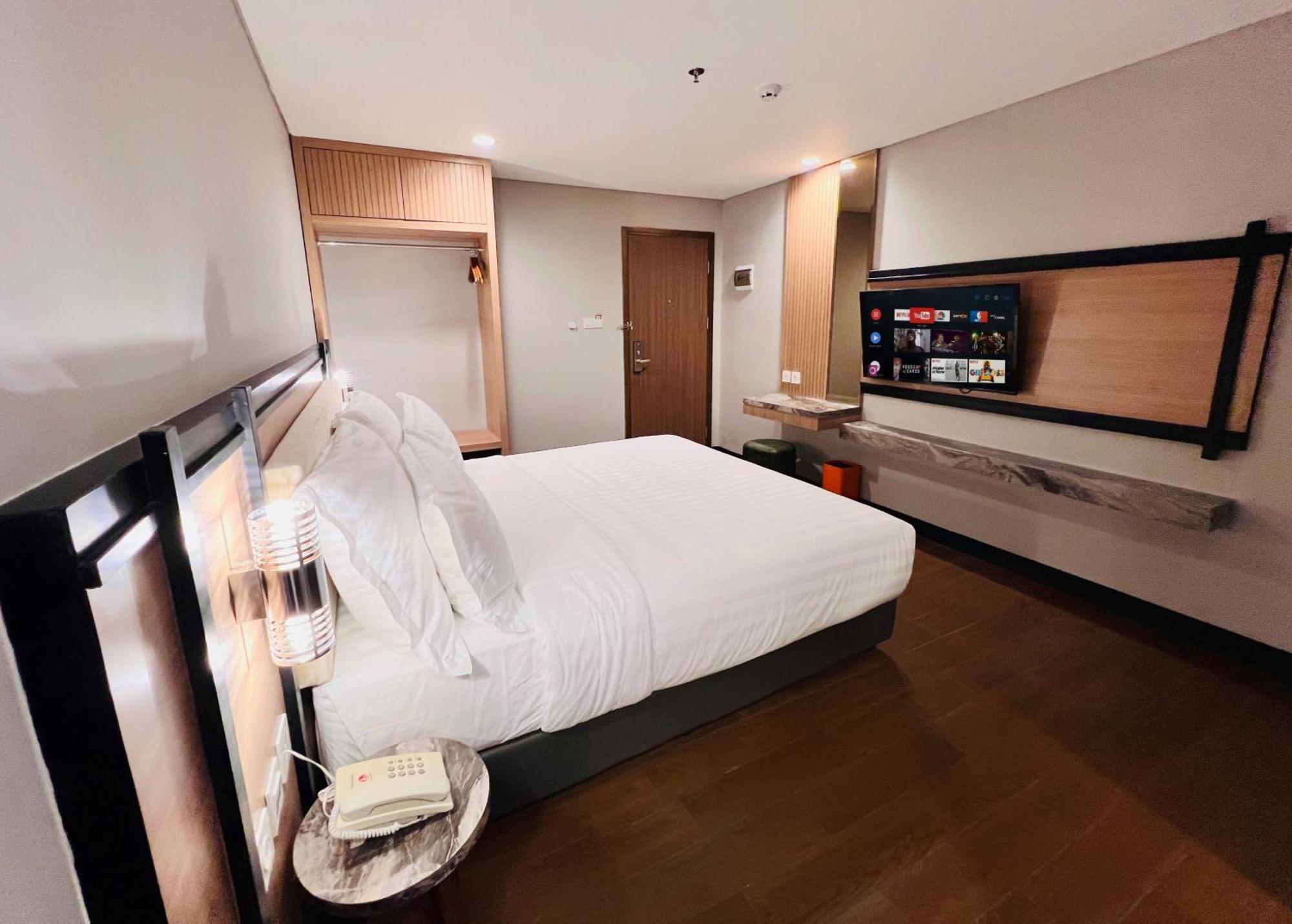 D'Primahotel Airport Sultan Hasanuddin Makassar Sudiang Kültér fotó